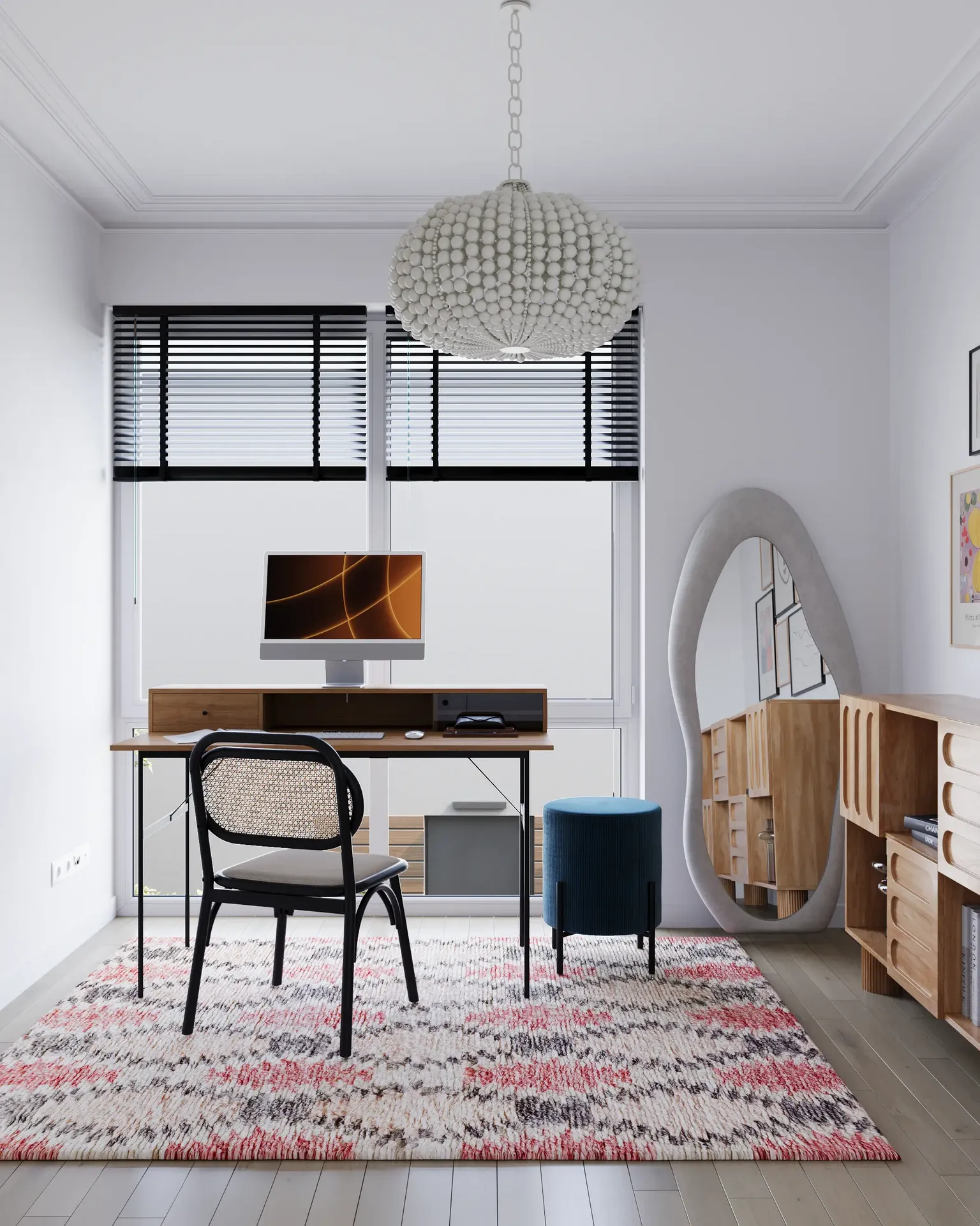 Espace de travail près de la fenêtre avec un bureau, un miroir et une commode.