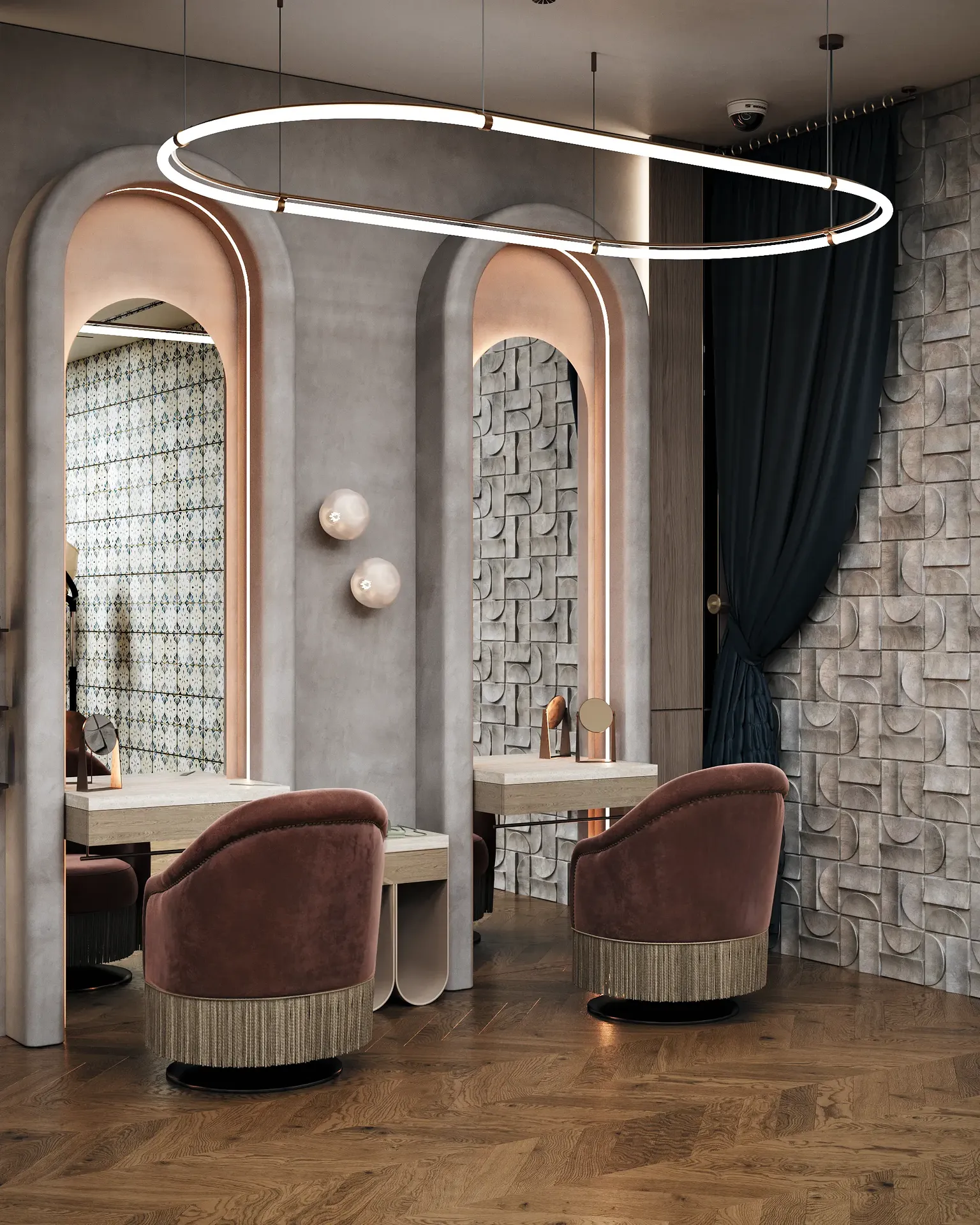 Estaciones de peluquero limpias y modernas con grandes espejos, sillas cómodas e iluminación profesional.