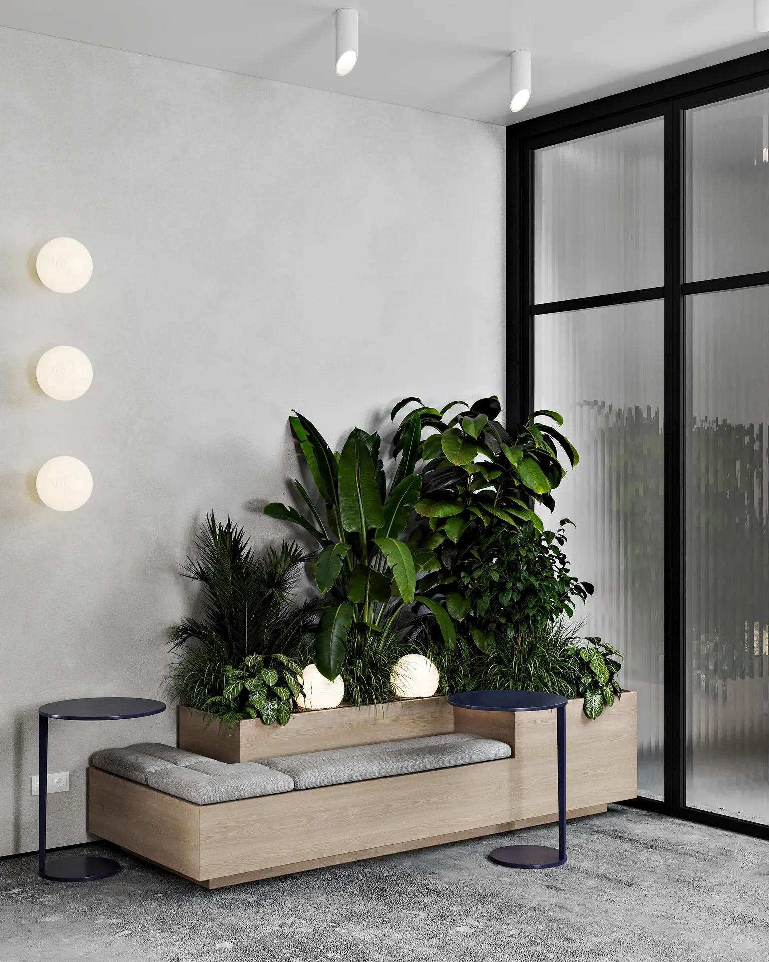 Elegante salón de recepción con cómodos asientos, mesas de café y una elegante decoración floral.